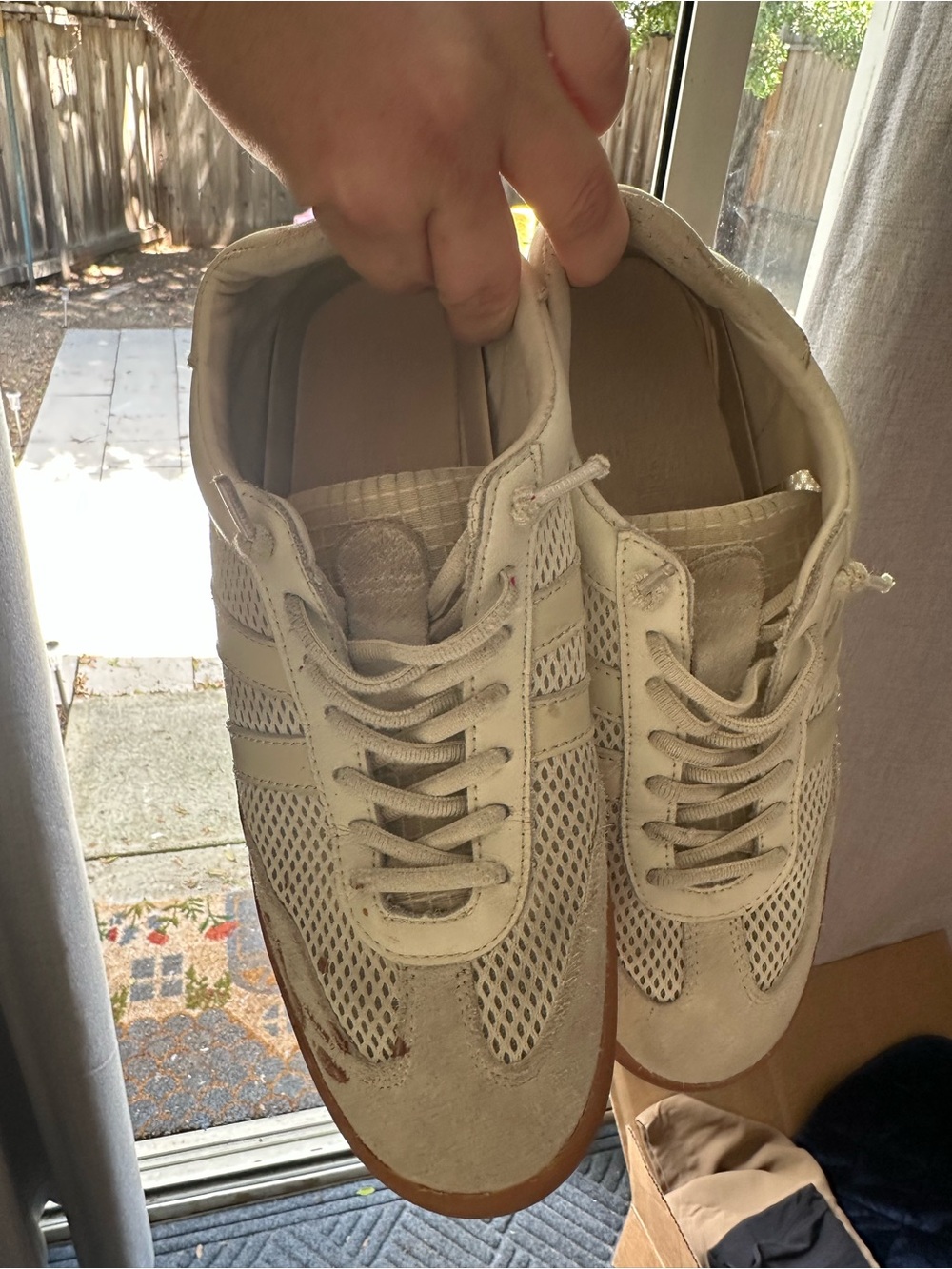 Women’s Cream Mesh & Suede Casual Sneaker - Neutral